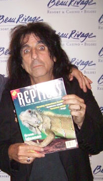 Rocker Alice Cooper To Help Out Swiss Reptile Zoo